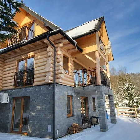 Pogodna Chata, Jacuzzi & Sauna 木屋